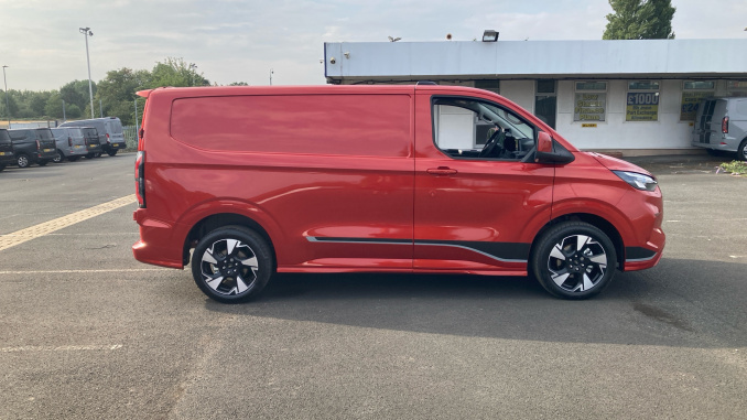 Ford Transit Custom 320 L1 Diesel Awd 2.0 EcoBlue 170ps H1 Van Sport Auto - Image 9